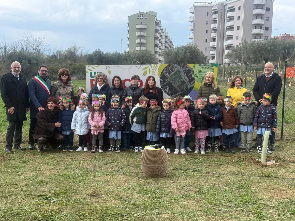 FOTO e VIDEO | Inaugurato il parco urbano di Colleatterrato: 1000 alberi per un futuro più verde
