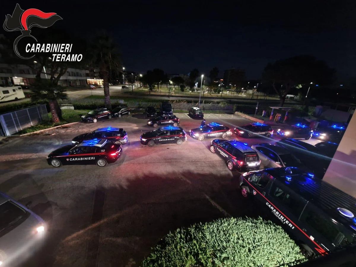 Controlli carabinieri, denunce e arresti in Val Vibrata