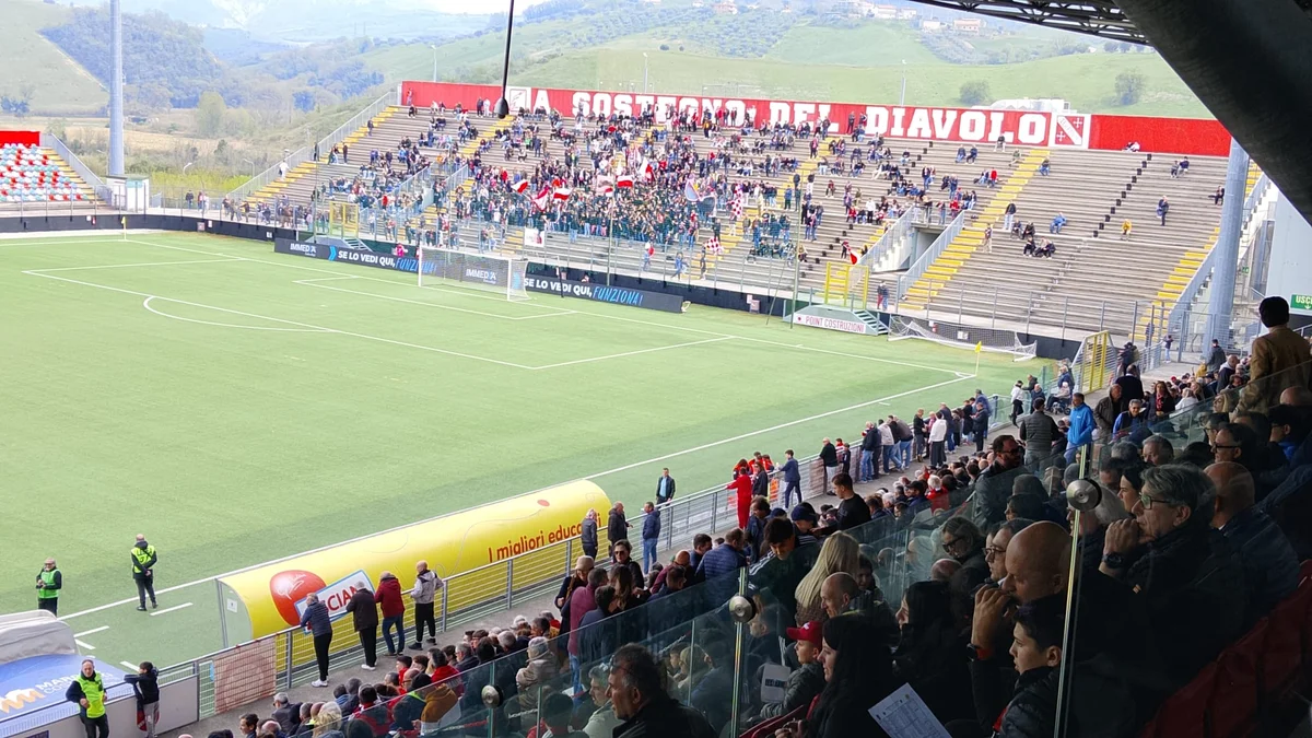Calcio D/F, Ostiamare favorita e poi c'è l'Ancona