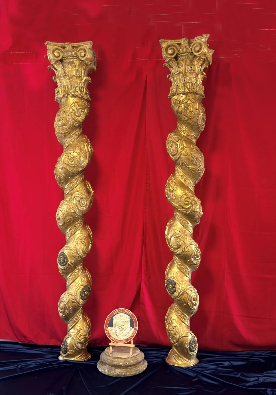 Riconsegnate due pregiate colonne tortili sottratte dalla Chiesa di S. Rufina a Tossicia