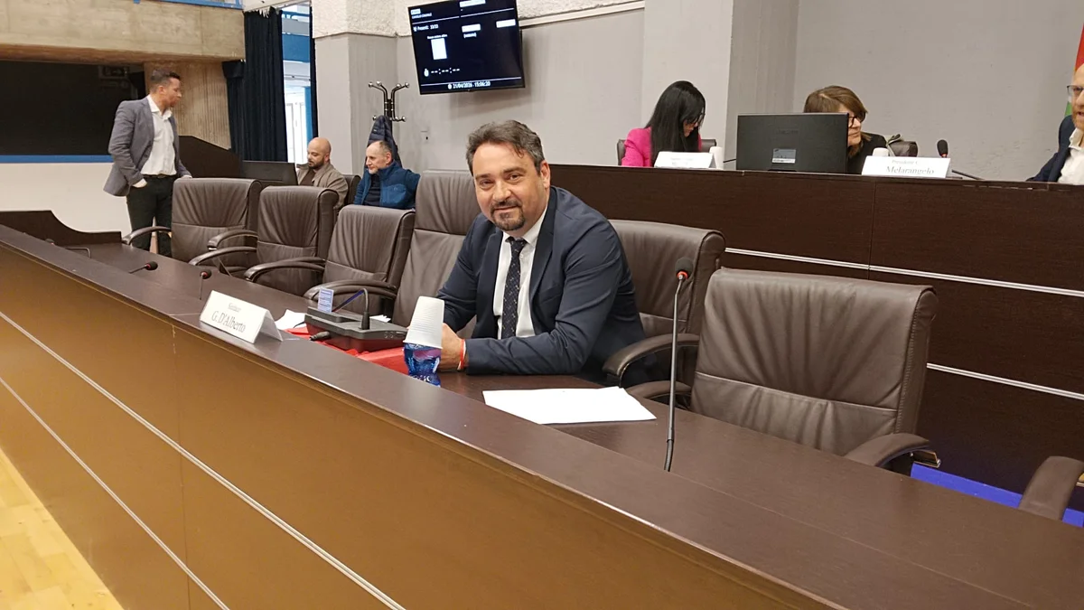 VIDEO | Question time anomalo con il solo Sindaco sui banchi della maggioranza