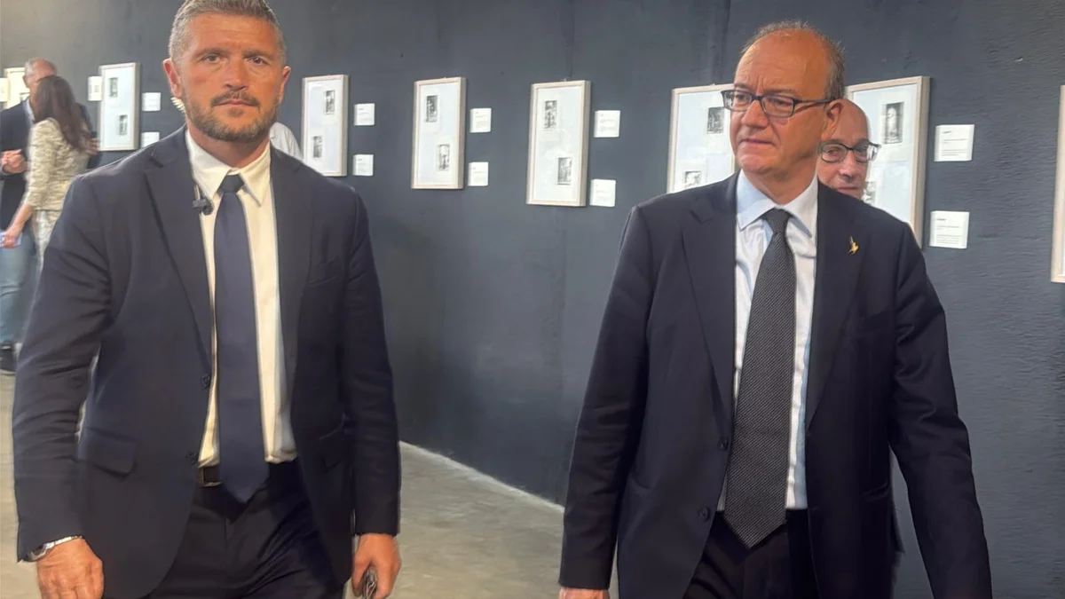 FOTO e VIDEO | Ministro Valditara a Teramo: "Contro di me proteste ideologiche"