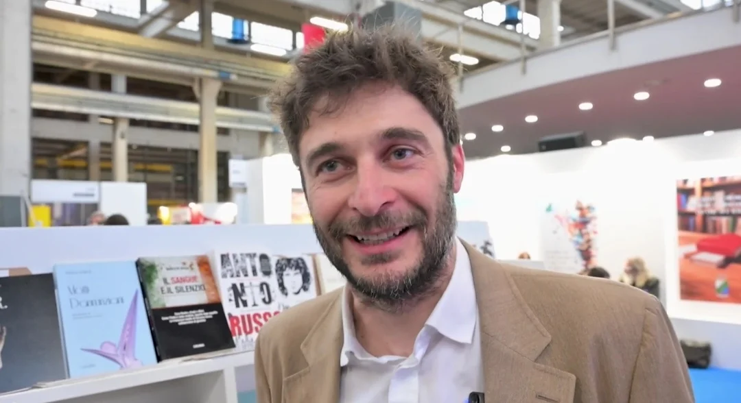 VIDEO | Salone del Libro, l'attore Lino Guanciale allo stand Abruzzo