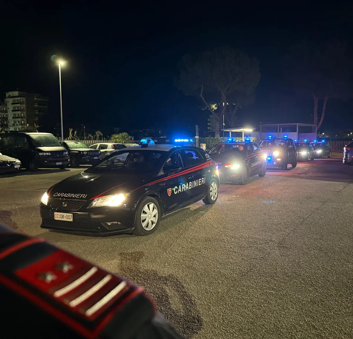 Evaso dai domiciliari viene fermato dai carabinieri in un night club