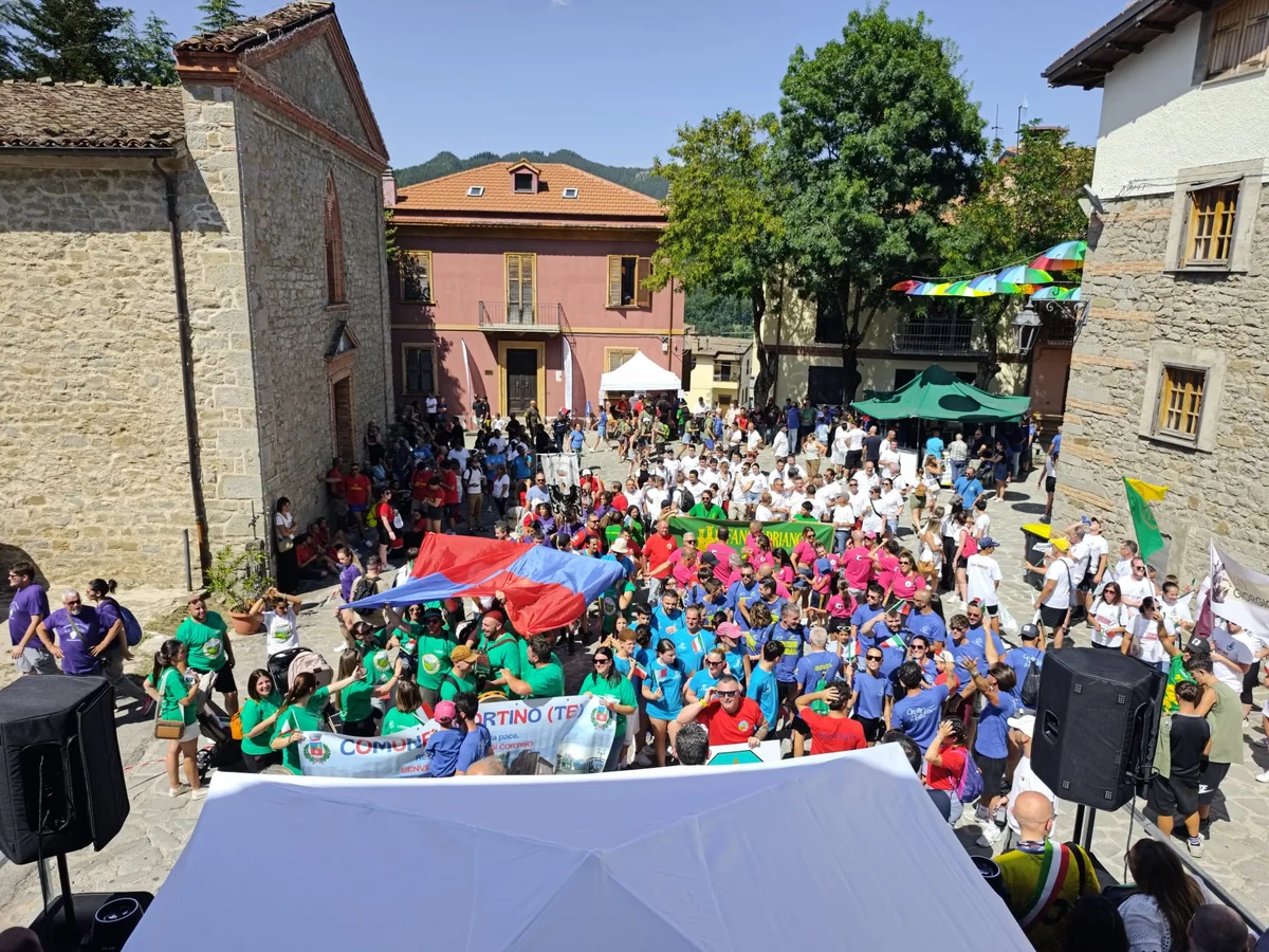 FOTO | Giochi senza frontiere. I Comuni si sfidano a Crognaleto