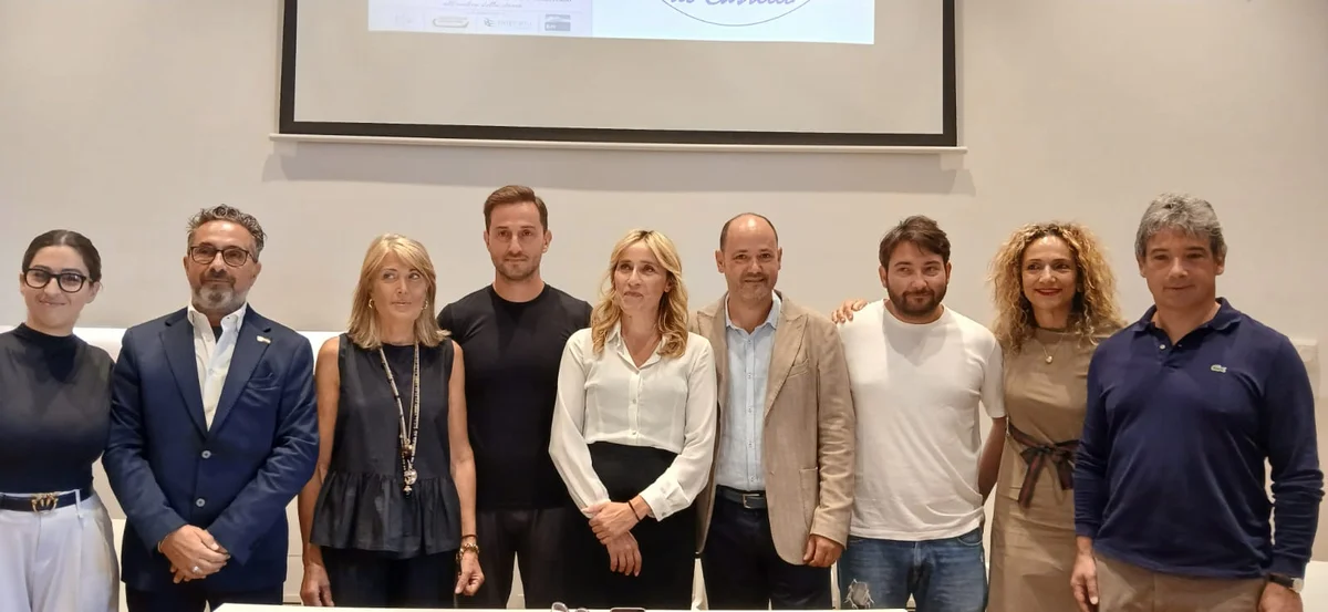 VIDEO | I Caliscendi approdano al Castello della Monica di Teramo