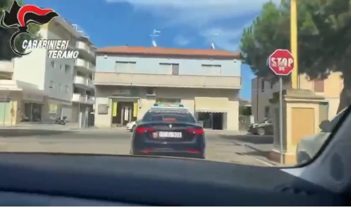 VIDEO | Sequestrato in casa a Roseto: salgono a 3 gli arresti. Rintracciato un altro giovane