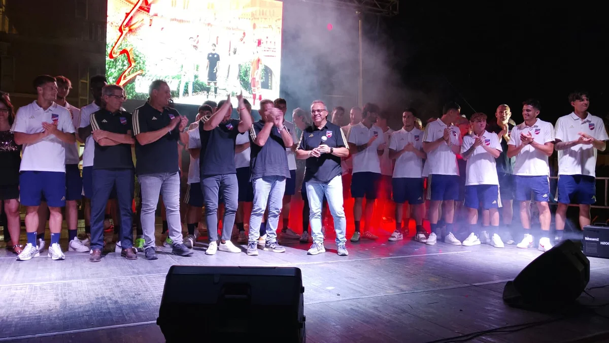 FOTO | Calcio D/F, Teramo alla città: "Noi C crediamo!"