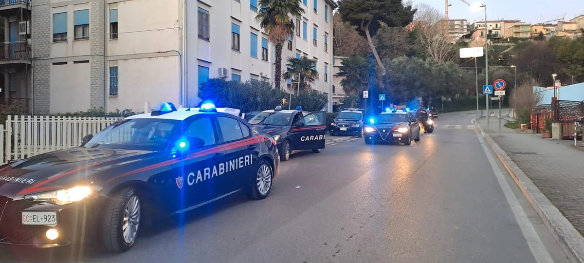 Controlli carabinieri nel teramano: guida in stato di ebbrezza e sotto effetto di droga