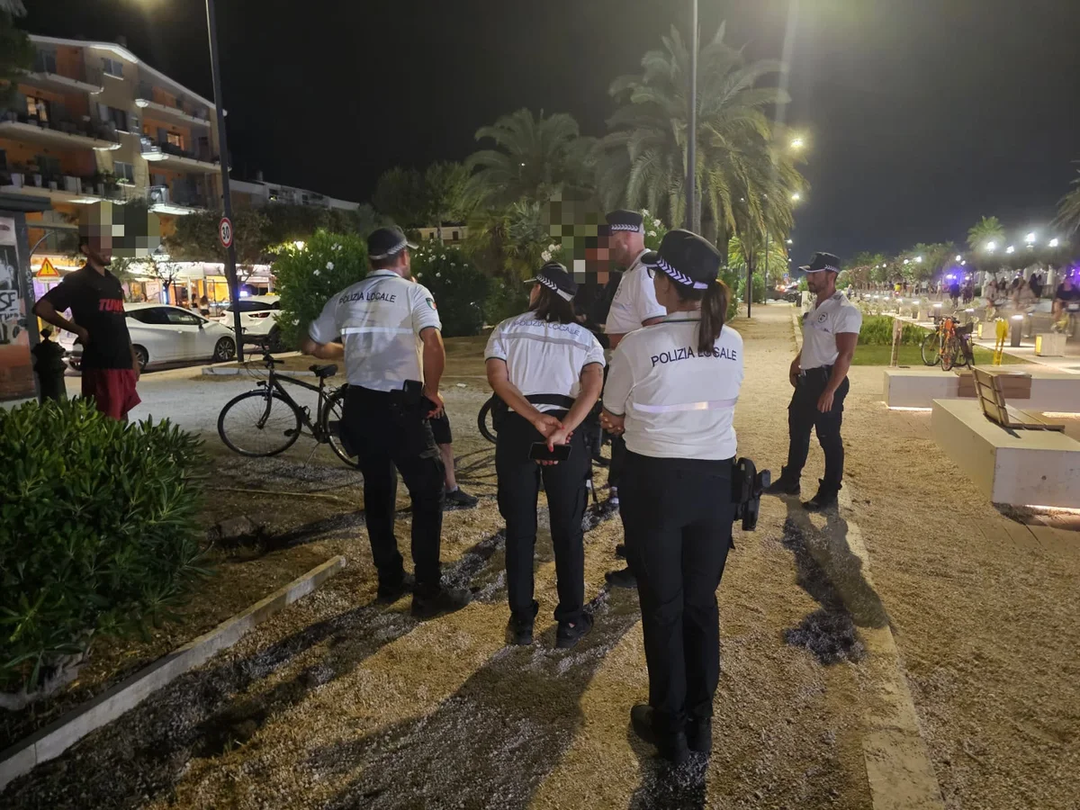 FOTO | Bici elettriche e monopattini, multe e sequestri a Giulianova