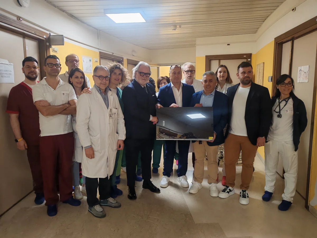 Teramo, donati 16 televisori all'Utic e a Cardiologia del Mazzini