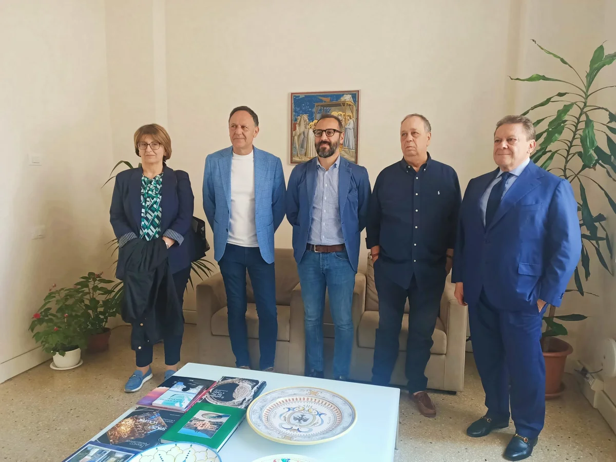 Rifiuti abbandonati e macerie post-sisma, firmato Protocollo d’Intesa tra Comune di L'Aquila, ARPA e ASM