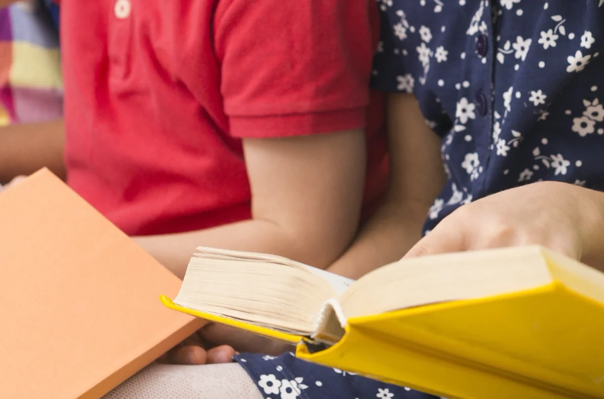 La notte dei racconti, il rito collettivo della parola letta per i bimbi da 0 a 6 anni