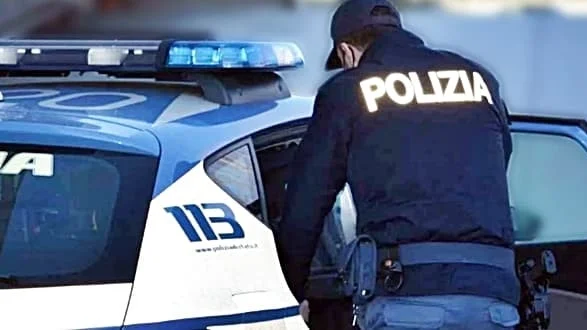 Tenta di rubare abiti al Globo di Teramo, foglio di via per 4 anni