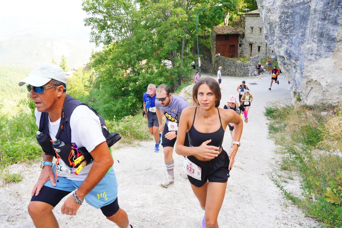 Gran Sasso Trail, Pietracamela si veste di sport: 500 atleti sui sentieri del Gran Sasso