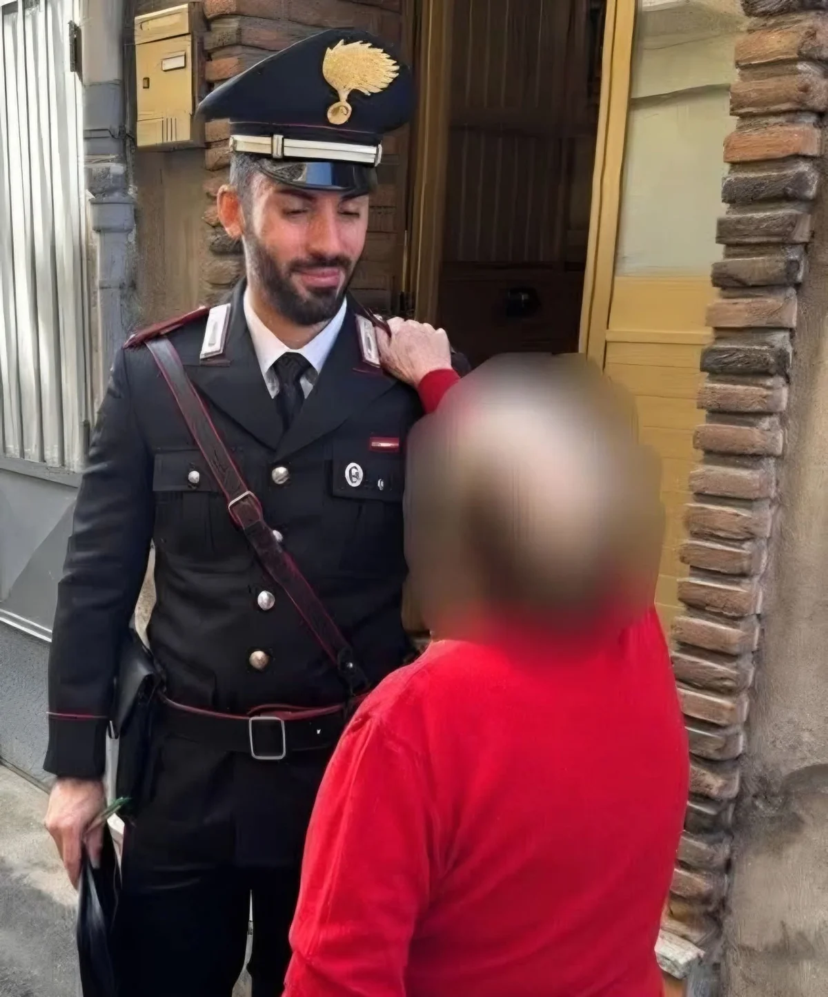 Pineto, truffano un’anziana ma cadono nella rete dei carabinieri