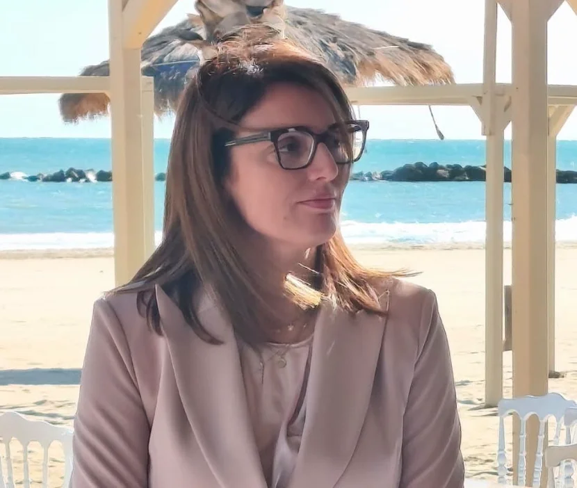Scritte contro Nugnes, SiAmo Roseto condanna episodio
