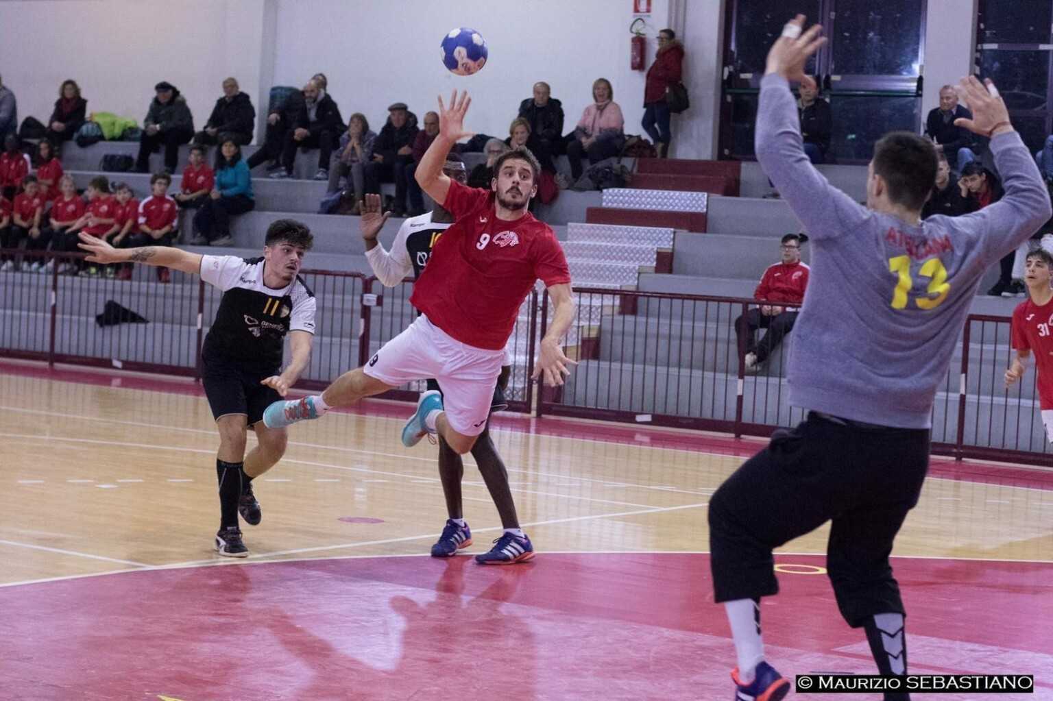 Handball, la Lions Teramo sfida la capolista CUS Palermo | ekuonews.it - ekuonews.it