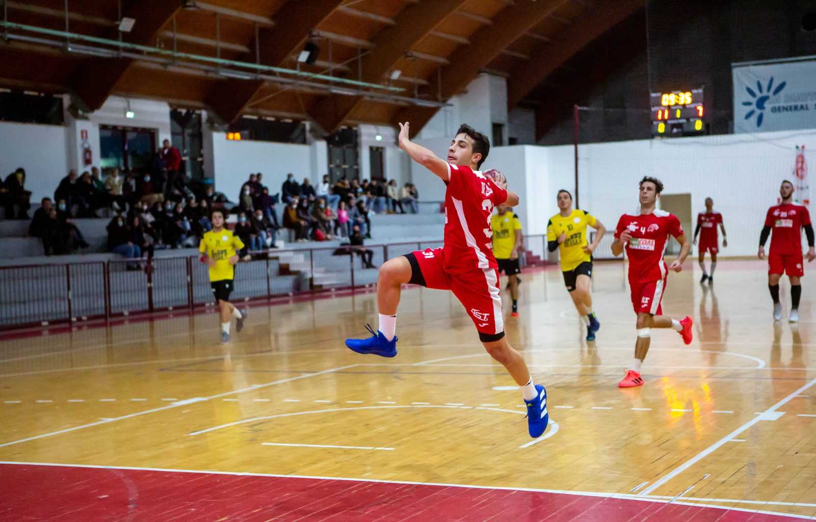 Handball A2, i Lions continuano a sudare: mercoledì recupero con Sassari
